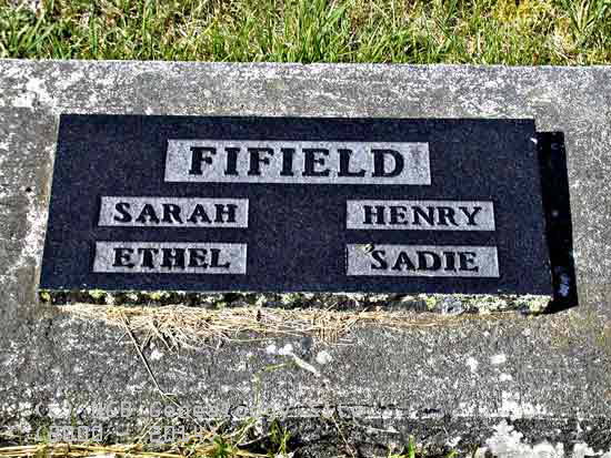 Sarah, Henry, Ethel and Sadie FIFIELD