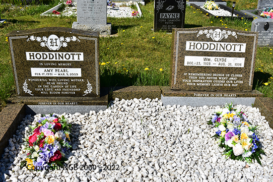 Wm Clyde Hoddinott  & Ivy Pearl Hoddinott