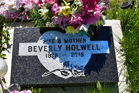 Beverly Holwell