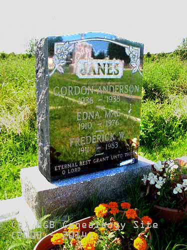 Gordon, Edna & Fred Janes