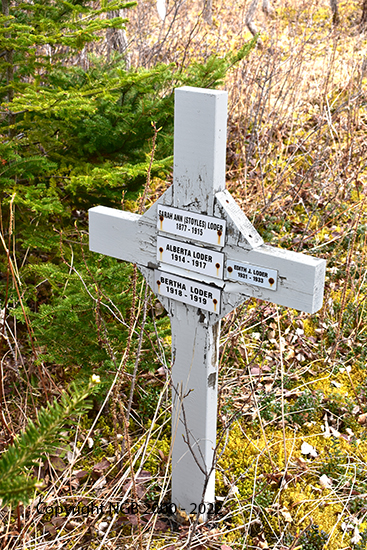 Sarah Ann, Alberta, Bertha & Edith J. Loder
