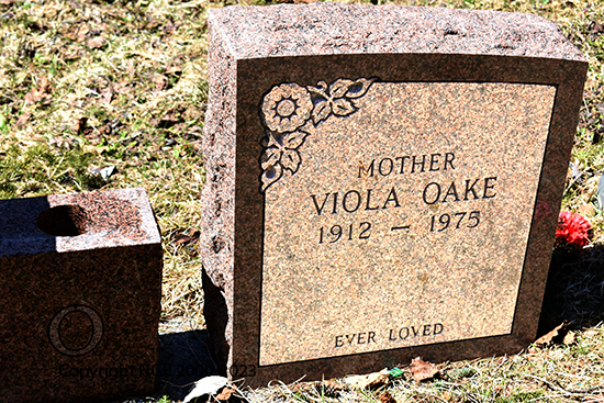 Willis & Viola Oake