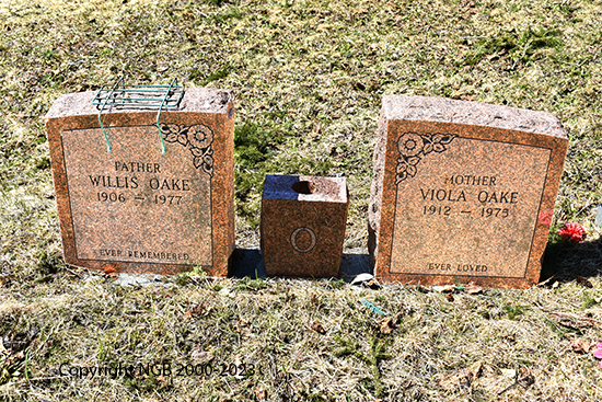 Willis & Viola Oake
