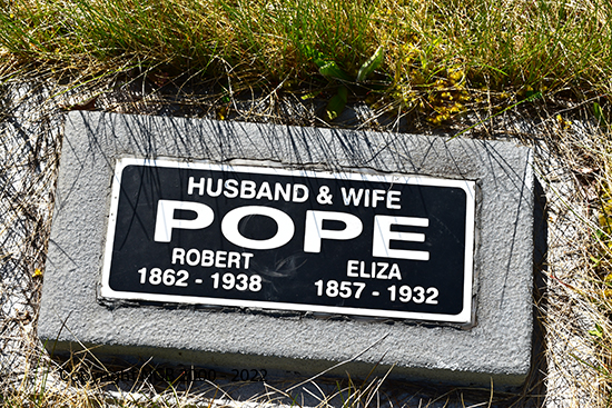 Robert & Eliza Pope