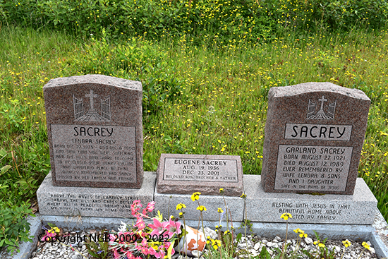 Garland, Lendra & Eugena Sacrey 