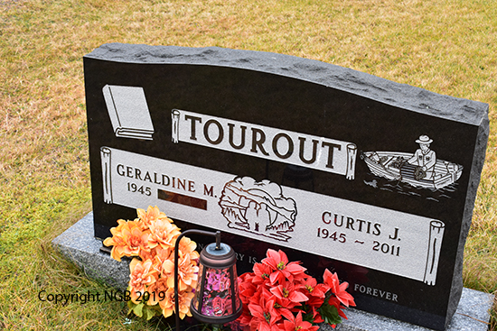 Curtis Tourpout