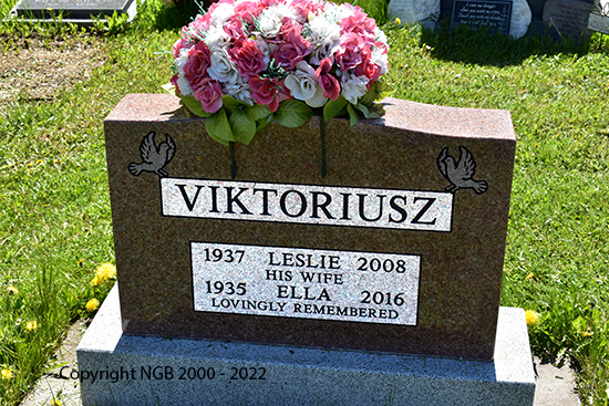 Leslie & Ella Viktoriusz