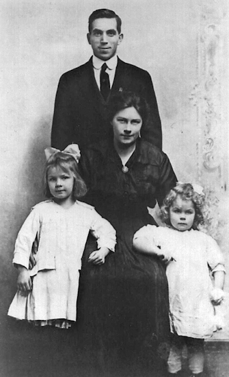 Hubert and Florence Garland with Anna and Elvira - 1918