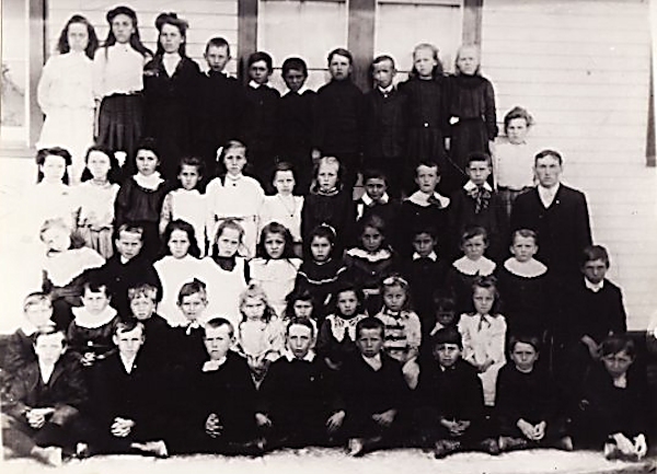 Methodist School Children - Bonavista - 1908