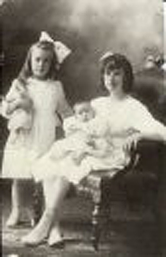 Mary gertrude, Edna Lillian & Doris Berean Kirby