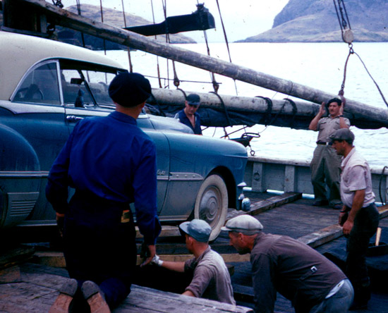 Loading the Spencer car onto the Harold Guy