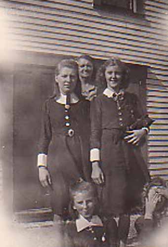 Frances Pennell, Alice Finlay, Josephine Pendergast, Mary Tobin c1945