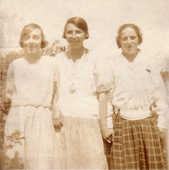 Aggie, Edith & Emma of Fogo