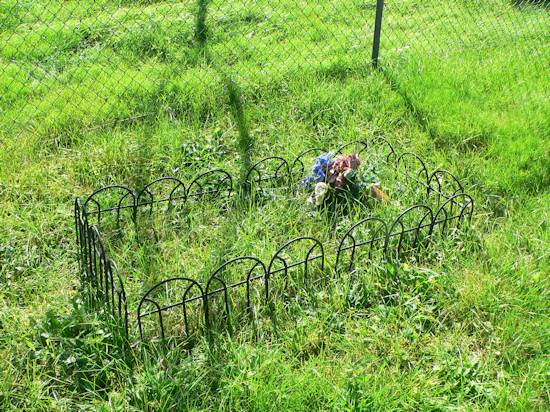 Unknown Child's Grave